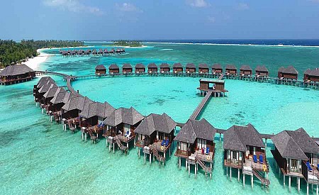 Trải nghiệm dịch vụ cao cấp ở Olhuveli Beach & Spa Resort tại Maldives